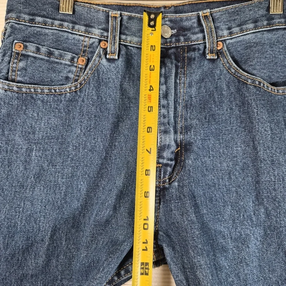 Levi's 505 Men's 32x32 Blue Jeans Regular Fit Straight Leg Medium Wash